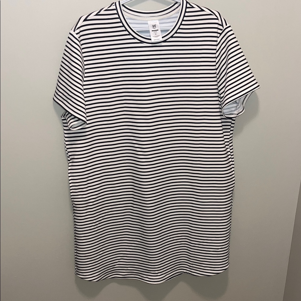 Chic Black and White Striped Women's Tunic